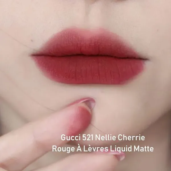 Son Kem Lì Gucci Rouge Liquid Matte Màu 521 Nellie Cherrie Đỏ Cherry