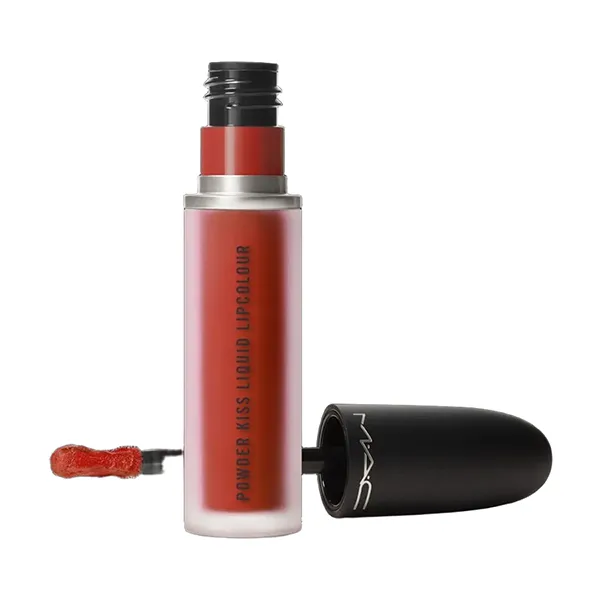 Son Kem MAC Powder Kiss Liquid Lipcolour 991 Devoted To Chili Màu Đỏ Nâu