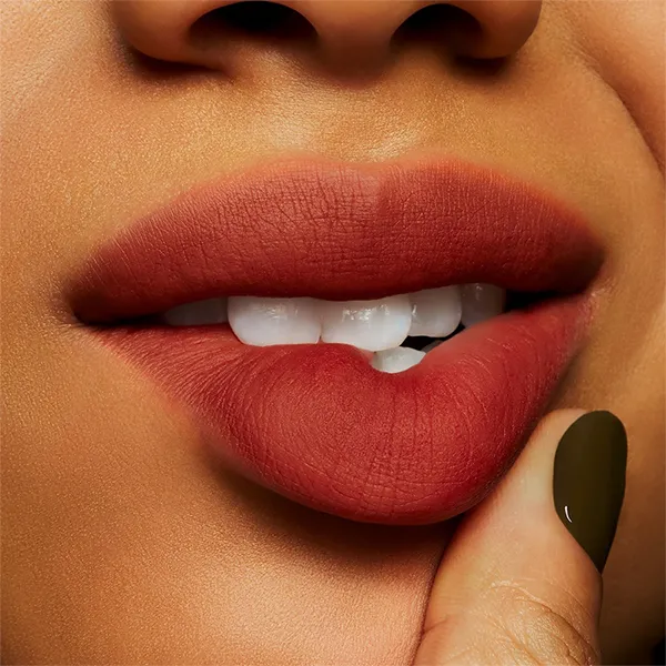 Son MAC Powder Kiss Liquid Lipcolour 982 Marrakesh Mere Màu Đỏ Đất