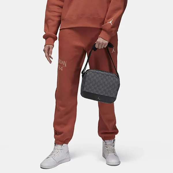 Túi Đeo Chéo Nam Nike Jordan Monogram Mini Messenger Bag (MA0760-G9Q) Màu Đen Xám