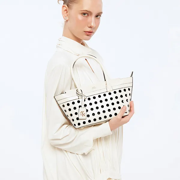 Túi Đeo Chéo Nữ Lyn Renell M Handbag - Ivory L26CBWC001 Màu Trắng Kem
