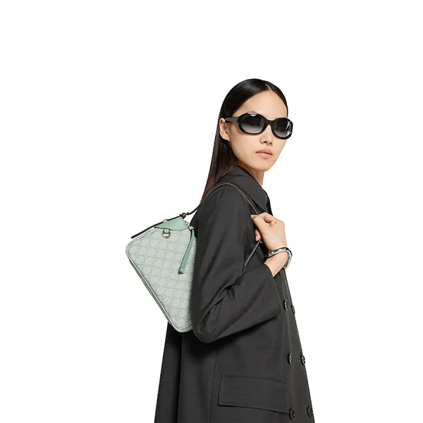 Túi Đeo Vai Nữ Gucci GG Emblem Small Shoulder Bag 815218 FAEAA 8460 Màu Xanh Green