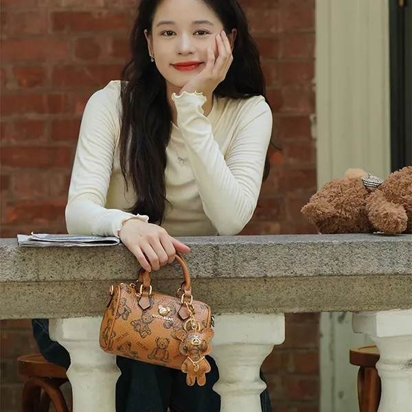 Túi Trống Nữ Guoo Bear GU8027-3920 Màu Nâu Size S