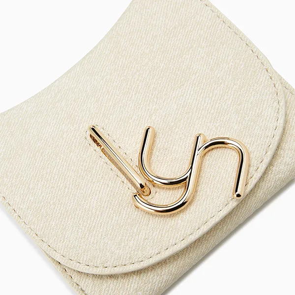 Ví Nữ Lyn Horsy Short Wallet On Chain - Biege Variation 2 L25FWWA019 Màu Kem