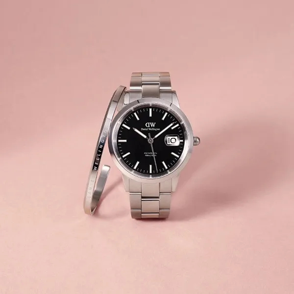 Vòng Đeo Tay Daniel Wellington Classic Bracelet DW00400002 Màu Bạc Size S