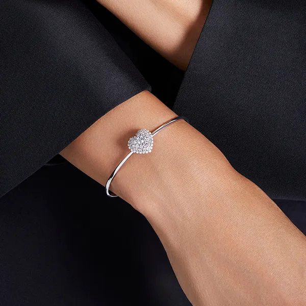 Vòng Đeo Tay Nữ Swarovski Hyperbola Bangle Heart, White, Rhodium Plated 5684385 Màu Bạc