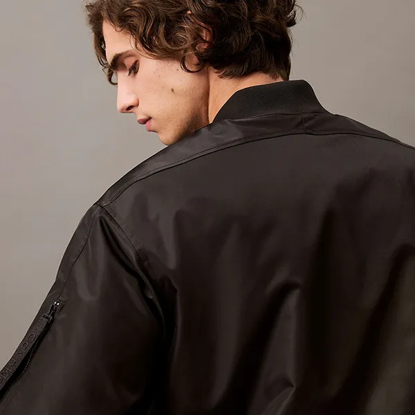 Áo Khoác Nam Calvin Klein Padded Nylon Bomber Jacket CK 40EM524 - 002 Màu Đen Size M