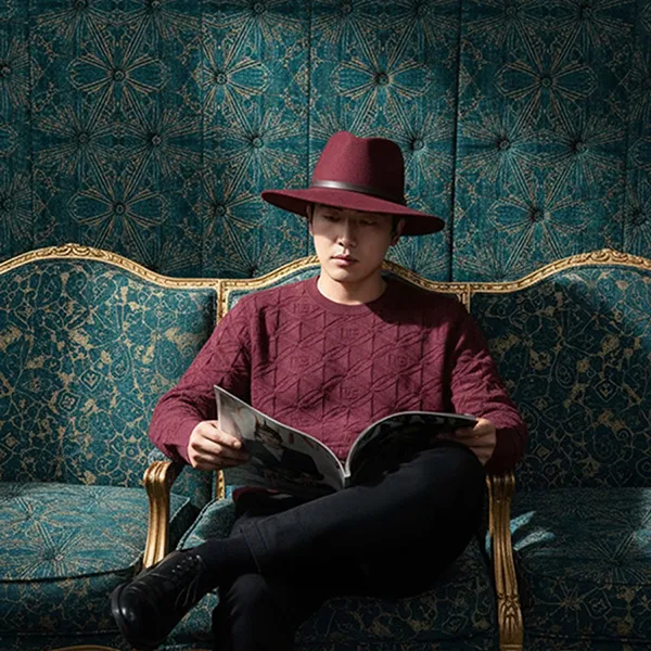 Áo Len Nam Dolce & Gabbana D&G Sweater Dệt Kim Sợi Lụa GXM52T JASY1 F0130 Màu Đỏ Size 48