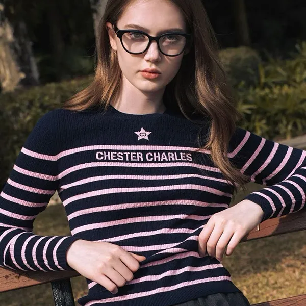 Áo Len Nữ Chester Charles Long-sleeve Stripes With Logo CW604KW0755AC Màu Đen/Hồng Size S