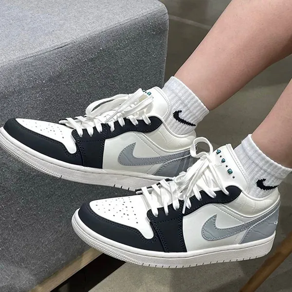 Giày Thể Thao Nam Nike Air Jordan 1 Low Sail Light Smoke Grey IO2242-101 Màu Trắng Đen Size 40