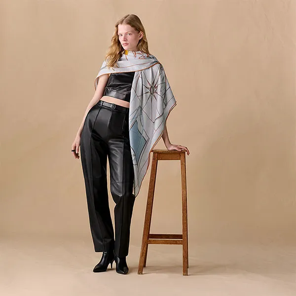 Khăn Choàng Nữ Hermès A Toute Berline ! Shawl 140 Màu Xanh Nhạt