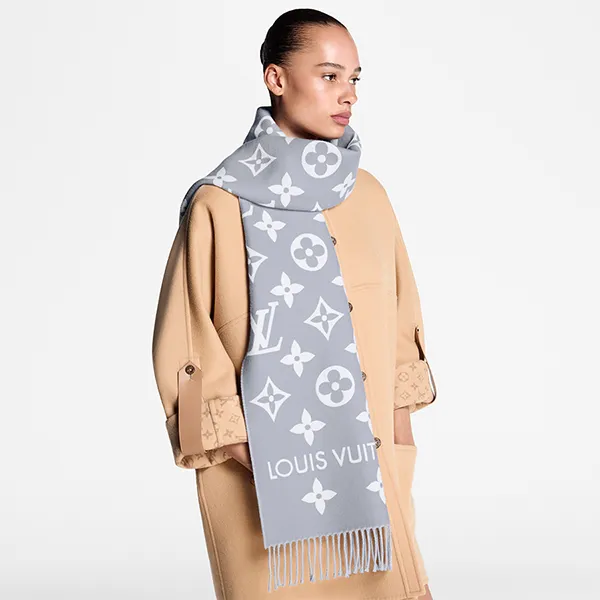 Khăn Quàng Cổ Louis Vuitton LV Essential Scarf M77727 Màu Xám Nhạt