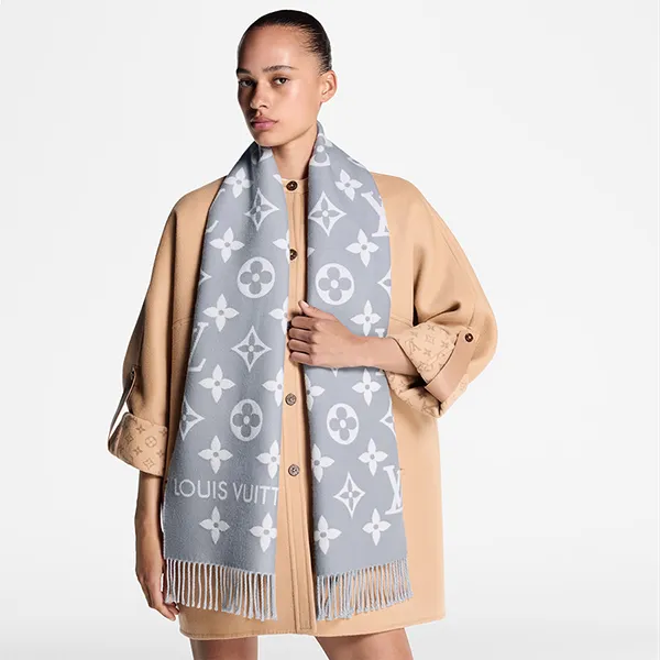 Khăn Quàng Cổ Louis Vuitton LV Essential Scarf M77727 Màu Xám Nhạt