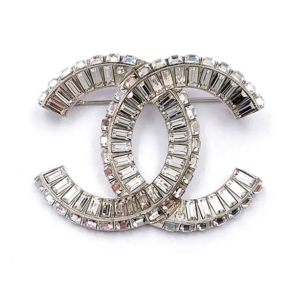 Khuyên Tai Nữ Chanel Classic Silver CC Baguette Crystal Brooch AB5233-00836 Màu Bạc