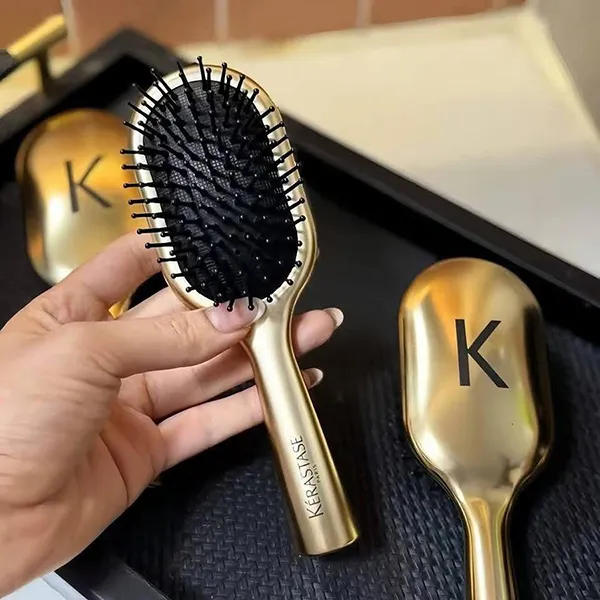 Lược Gỡ Rối Tóc Kérastase Brush Màu Vàng