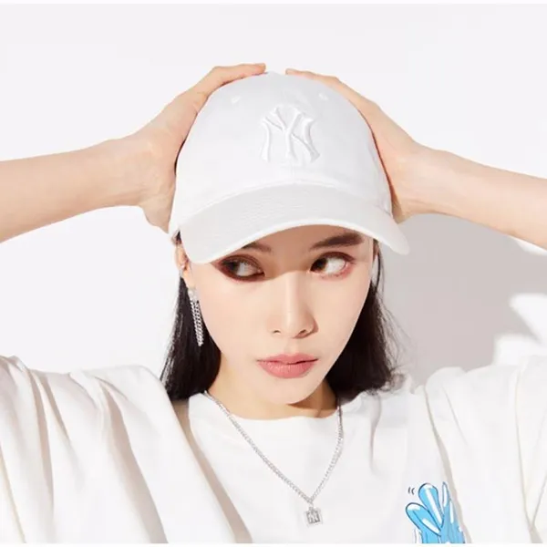 Mũ MLB Blind Unstructured New York Yankees Cream 3ACP5501N 50WHS Màu Kem