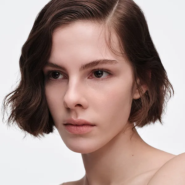 Phấn Nước Prada Reveal Mesh Cushion Foundation Tone LC5 Light Cool