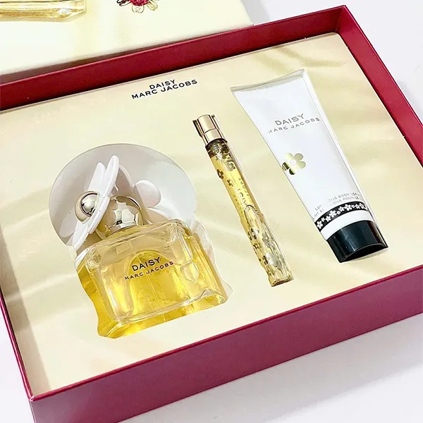Set Nước Hoa Nữ Marc Jacobs Daisy EDT Gift Set 3 Món