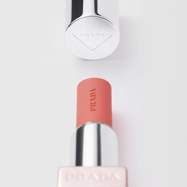 Son Prada Light Glowing Lipcolor Màu U019 Brown Cam Đất Nude