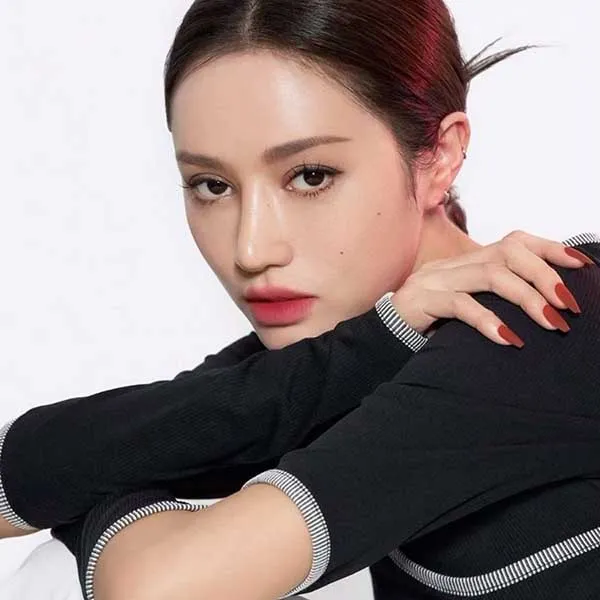 Son Kem 3CE Hazy Lip Clay Whip Red Màu Đỏ Gạch