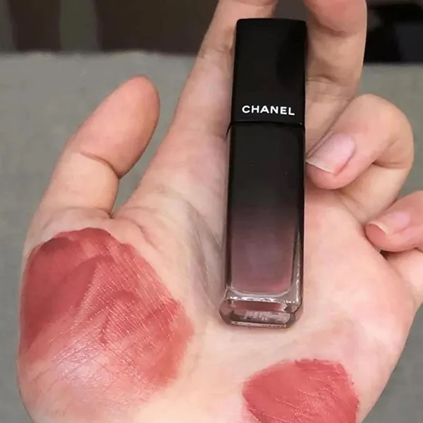 Son Kem Chanel Rouge Allure Laque Ultrawear Shine Liquid Lip Màu 63 Ultimate Hồng Khô