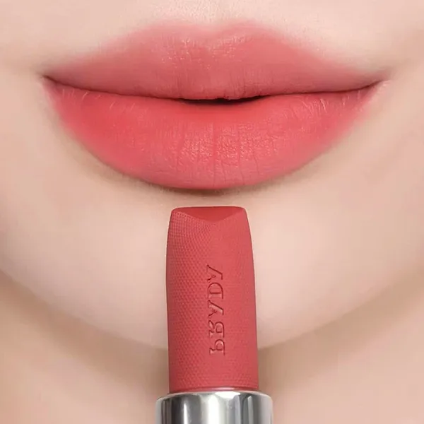 Son Lì Prada Monochrome Soft Matte Màu B102 Sienne Hồng Cam Đào