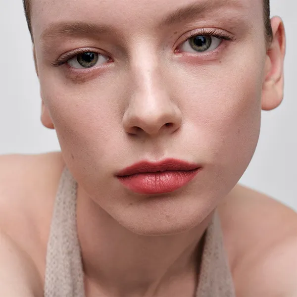 Son Lì Prada Monochrome Soft Matte Màu B107 Sedona Hồng Đất