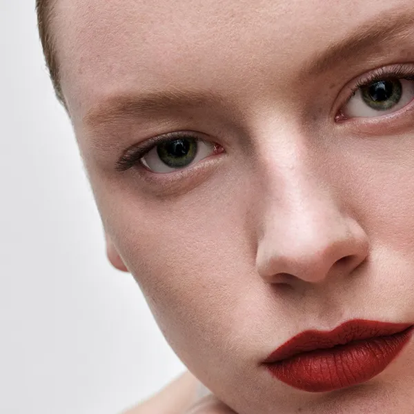 Son Prada Monochrome Hyper Matte Lip B06 Dragon Màu Đỏ Cam Đất