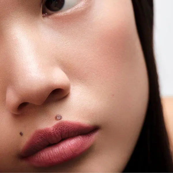 Son Prada Monochrome Hyper Matte Lip P58 Tamaris Màu Hồng Đất