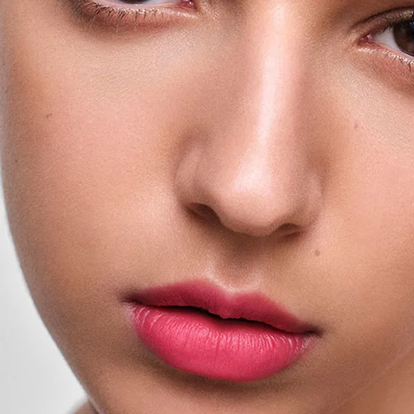 Son Prada Monochrome Soft Matte P157 Pourpre Lipstick Màu Hồng Đậm