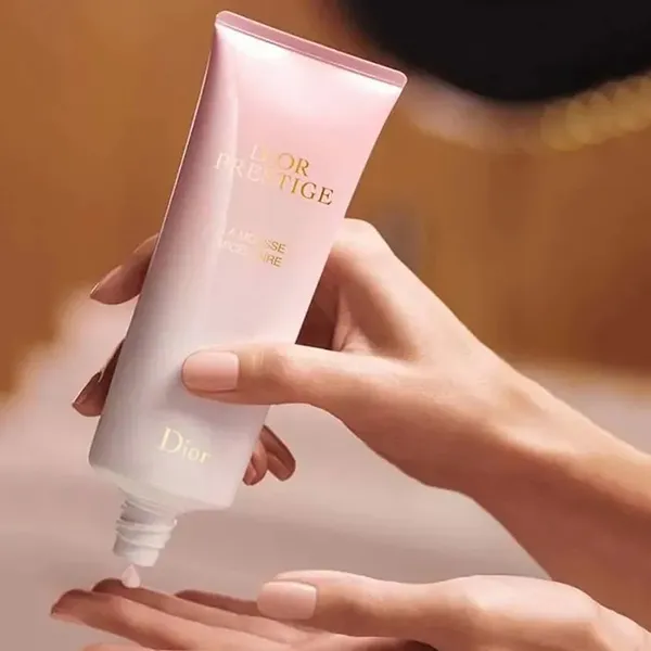 Sữa Rửa Mặt Dior Prestige La Mousse Micellaire Cleanser 120g