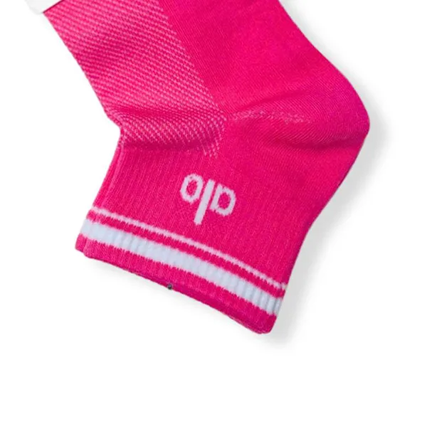Tất Unisex Alo Yoga Half-Crew Throwback Sock Dark Pink Màu Hồng Đậm Freesize