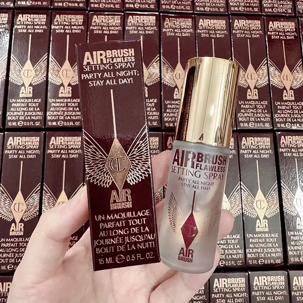 Xịt Khóa Nền Trang Điểm Charlotte Tilbury Airbrush Flawless Setting Spray 15ml