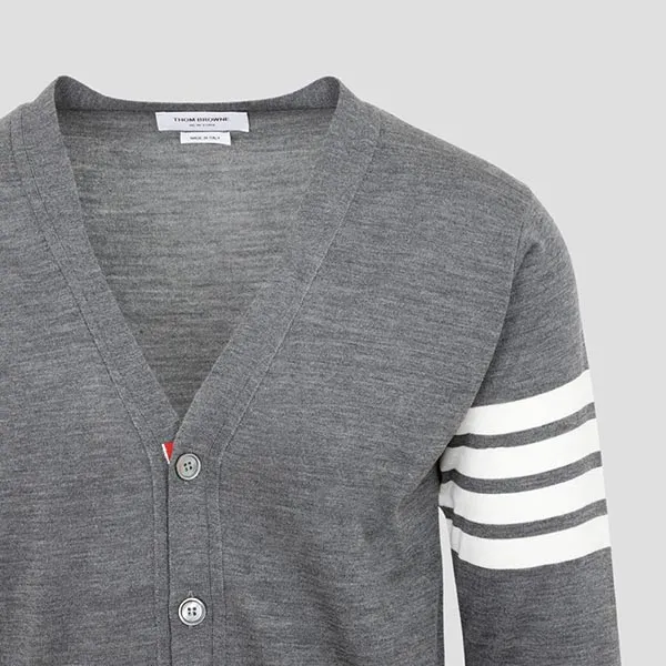 Áo Cardigan Nam Thom Browne Med Grey Merino Wool 4-bar Classic V-neck MKC002A Y1014 038 Màu Xám Size 2