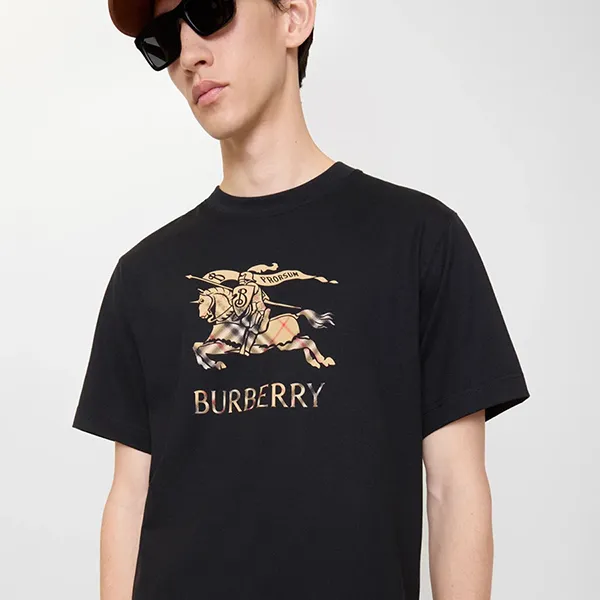 Áo Phông Nam Burberry EKD Ombré Cotton T-Shirt 8119013 Màu Đen Size M