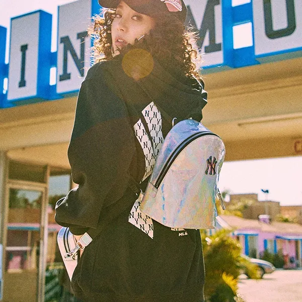 Balo MLB Holo Monogram Mini Backpack New York Yankees 32BG04011-50M Màu Trắng Xà Cừ