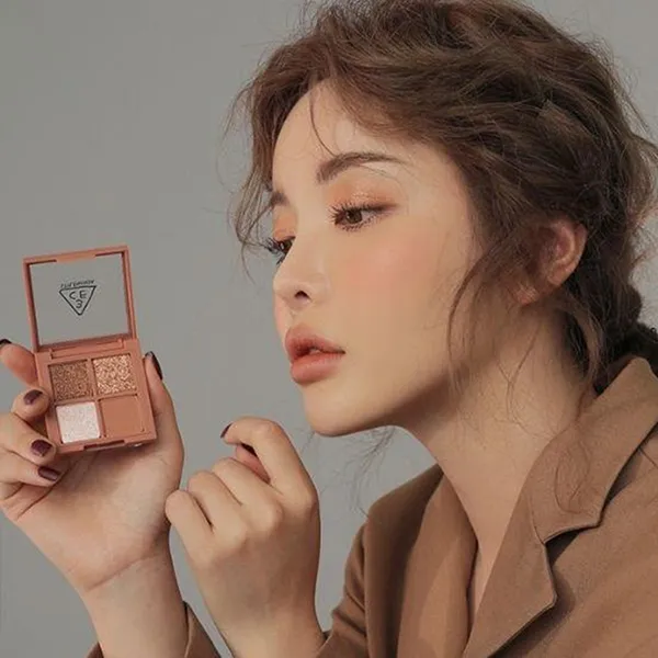 Bảng Phấn Mắt 3CE Mini Multi Eye Color Palette Tone Casual Talk