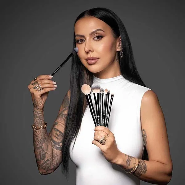 Bộ Cọ Trang Điểm BK Beauty Nikki La Rose Pro Artist Brush Set 7 Cây