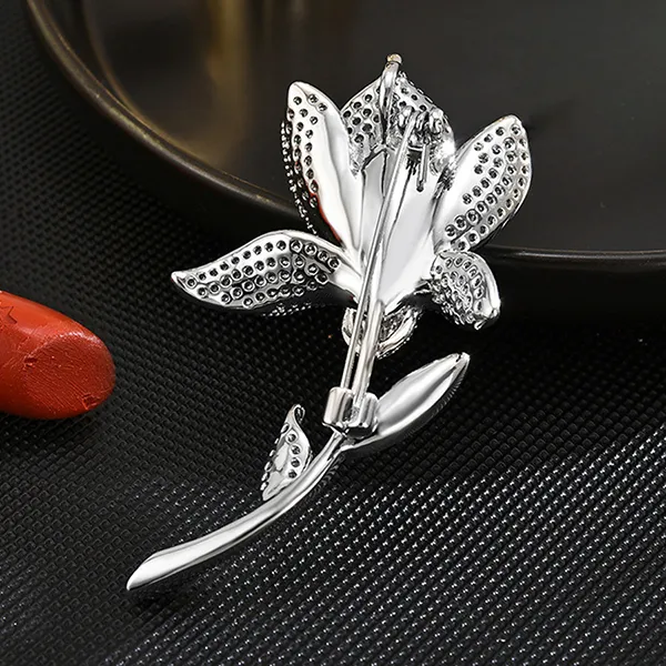 Cài Áo Nữ Meri Blue Flora BR954 Màu Bạc Xanh