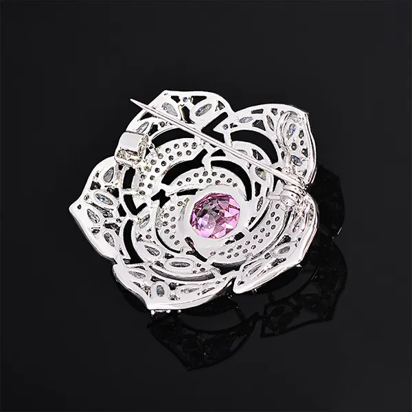 Cài Áo Nữ Meri Gleaming Rose BR970 Màu Hồng/Trắng