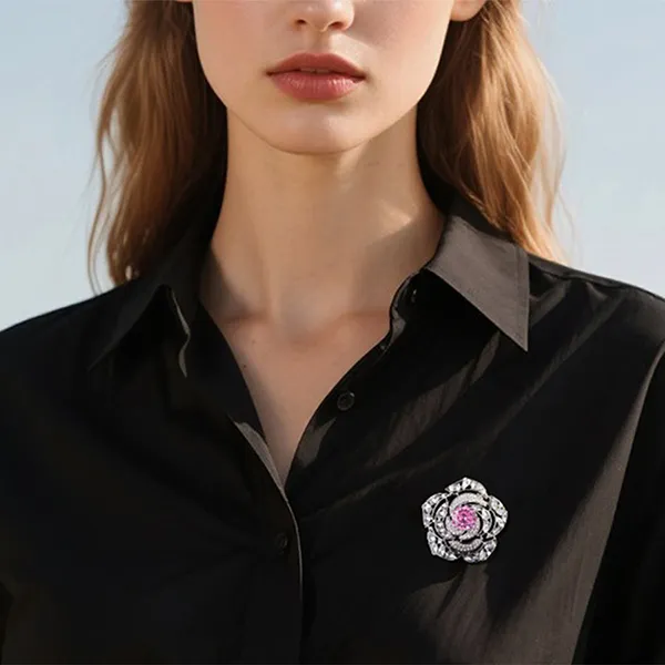 Cài Áo Nữ Meri Gleaming Rose BR970 Màu Hồng/Trắng