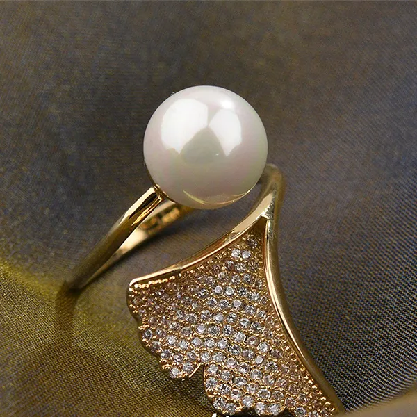 Cài Khăn Nữ Meri Ginkgo Pearl BR945 Màu Vàng Gold