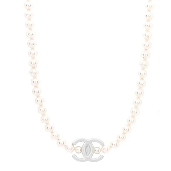 Dây Chuyền Nữ Chanel Pearl Resin CC Choker Necklace Pearly White Silver Màu Trắng/Bạc