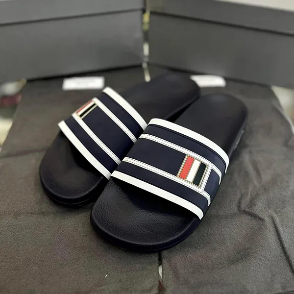 Dép Nam Thom Browne Three Stripes Men's Slippers Màu Xanh Đen Size 40