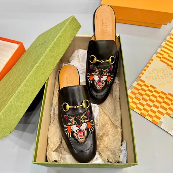 Dép Sục Nam Gucci Princetown Leather Flats Màu Đen Họa Tiết Size 42