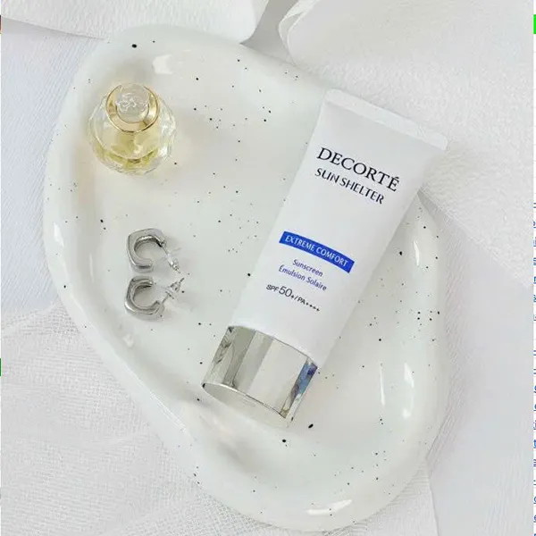 Kem Chống Nắng Decorté Sun Shelter Extreme Comfort SPF50+ Pa++++