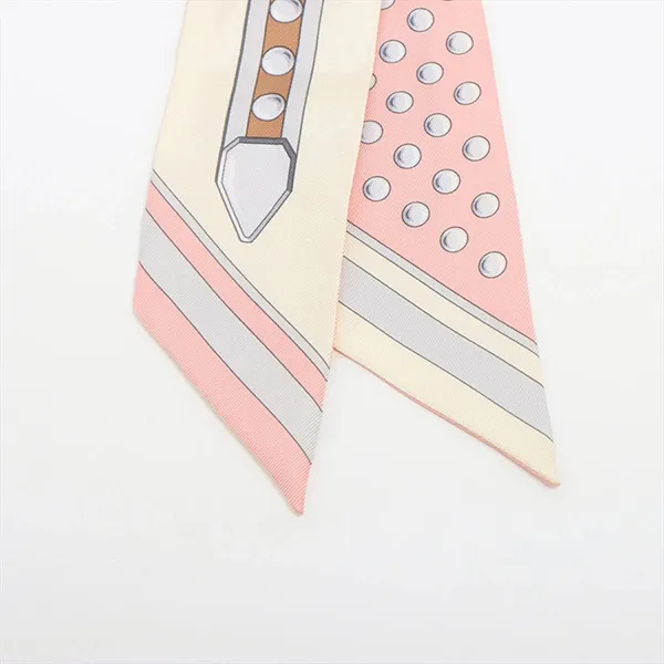 Khăn Lụa Nữ Hermès Grand Tralala Silk Twilly Scarf Màu Hồng Be