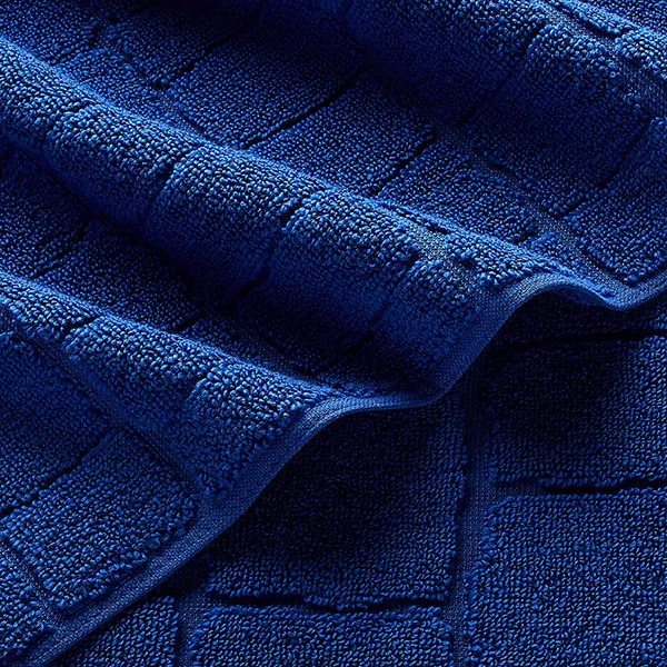 Khăn Tắm Lacoste Heritage Croc Scale Cotton Hand Towel 55265-LACTWL1-013 Surf Blue Màu Xanh Biển