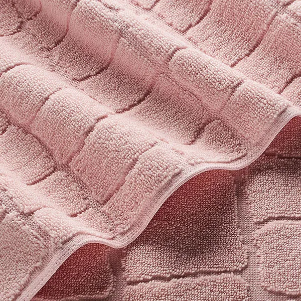 Khăn Tắm Lacoste Heritage Croc Scale Cotton Hand Towel 55268-LACTWL1-013 Light Pink Màu Hồng