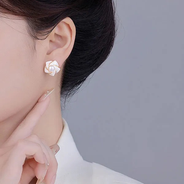 Khuyên Tai Nữ Jessica Pearl Graceful Bloom JE60 Màu Hồng Vàng